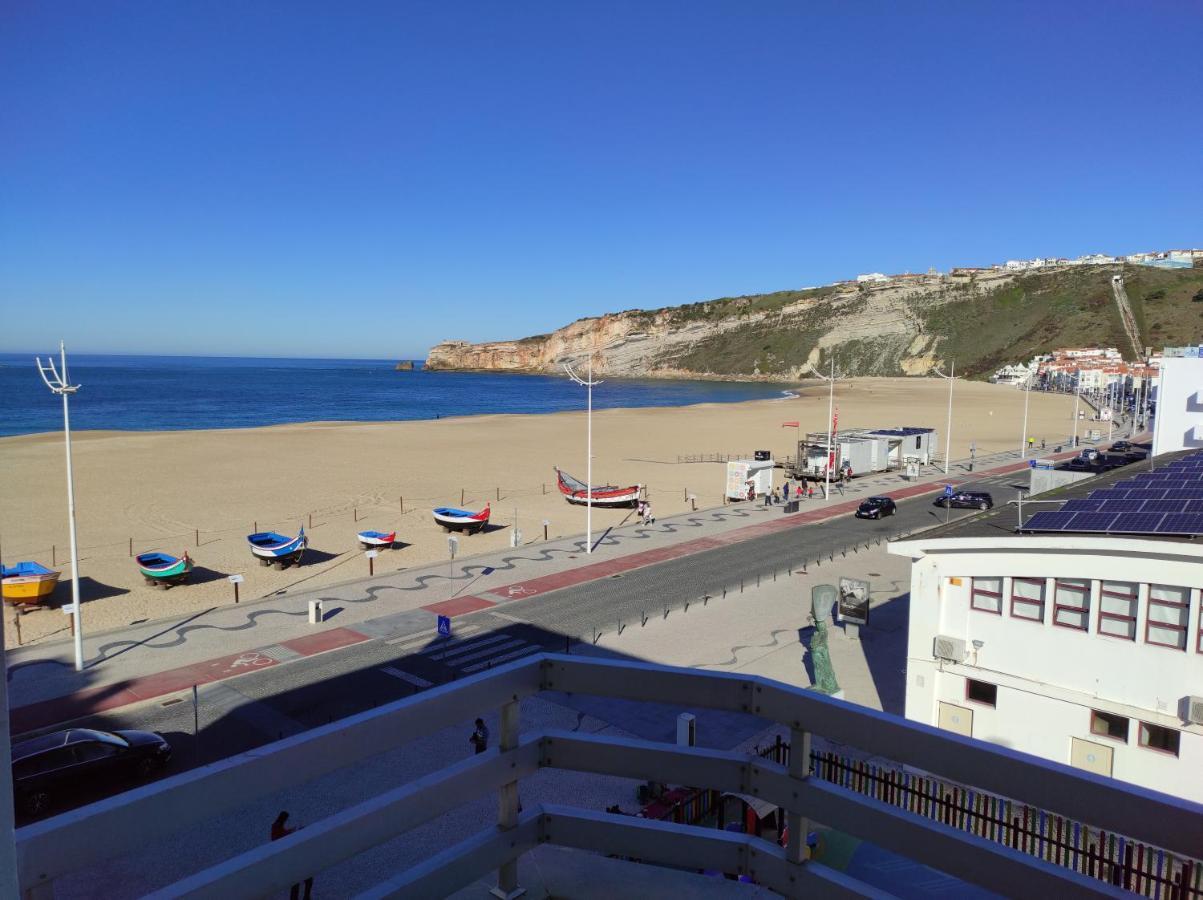 Beachfront Apartment Nazaré Extérieur photo